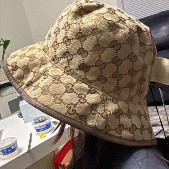 New Gucci Reversible GG Supreme Horsebit Bucket Hat Beige Canvas/ Wool - Picture 4 of 7